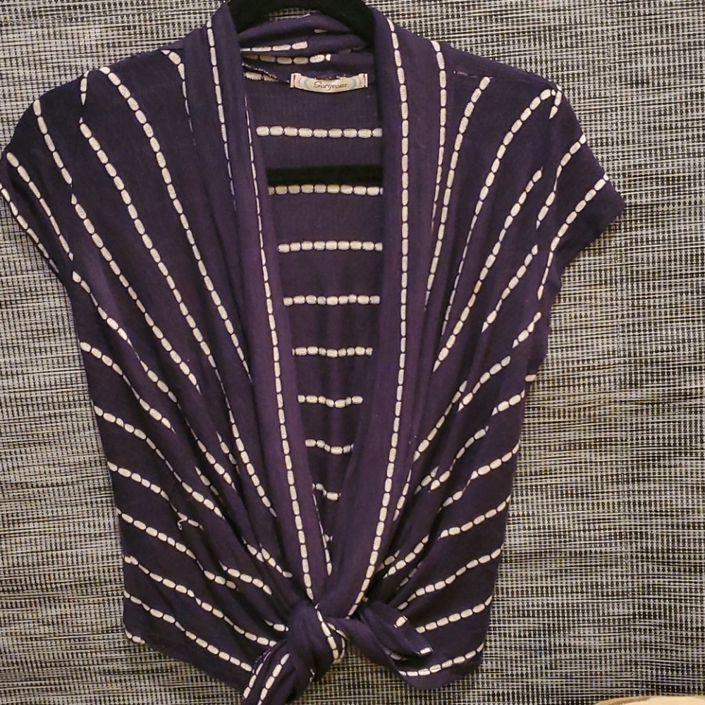Gorgeous Cover up no size blue/cream striped. C